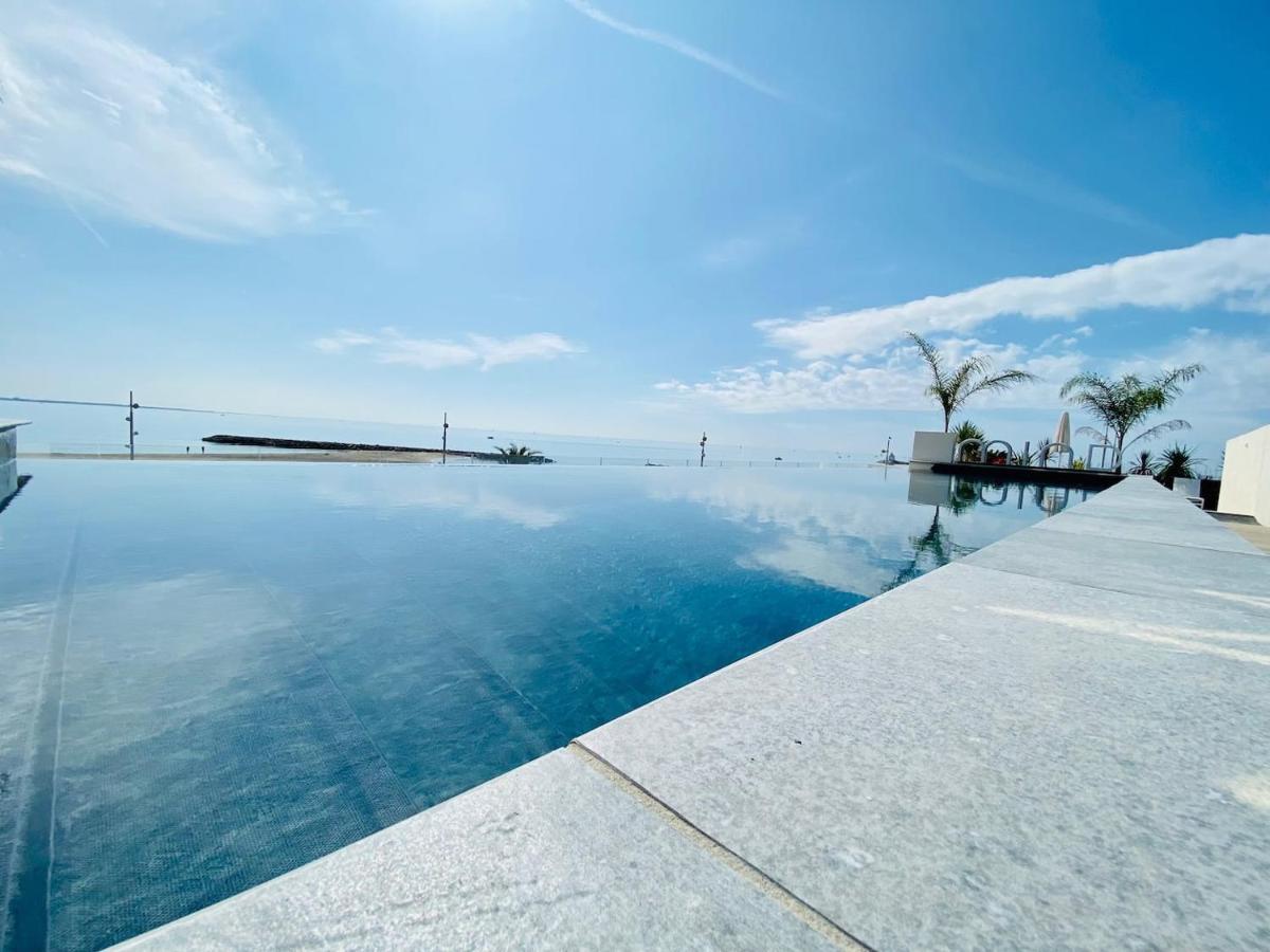 Luxury Mind Vue Exceptionnelle Pied Dans L'Eau Parkings Prives 2 Places Climatisation Hyper Centre Logement D'Exception ラ・グランド・モット エクステリア 写真