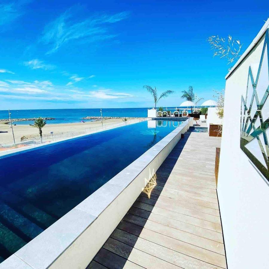 Luxury Mind Vue Exceptionnelle Pied Dans L'Eau Parkings Prives 2 Places Climatisation Hyper Centre Logement D'Exception ラ・グランド・モット エクステリア 写真